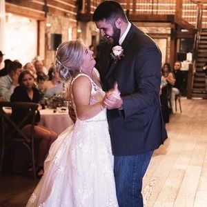 Meet your Posher, Caitlyn